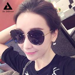 拼多多网红男生墨镜照片,拼多多上的一道亮丽风景线